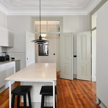 Apartment Stylish In Chiado Lisbon