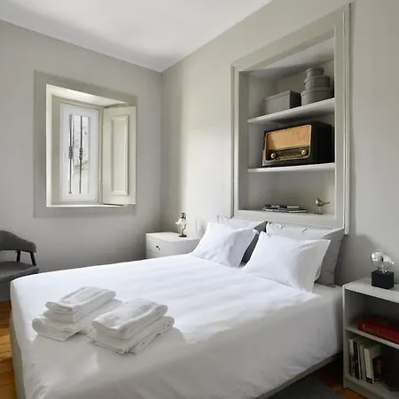 Apartman Stylish In Chiado Lisboa